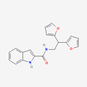 molecular formula C19H16N2O3 B2864017 N-(2,2-二(呋喃-2-基)乙基)-1H-吲哚-2-甲酰胺 CAS No. 2309630-43-9