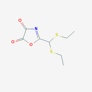 molecular formula C8H11NO3S2 B2865212 2-[双(乙硫基)甲基]-1,3-噁唑-4,5-二酮 CAS No. 338975-28-3