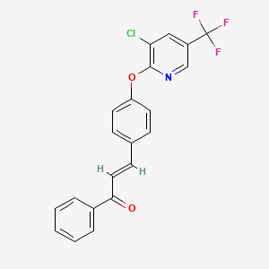 molecular formula C21H13ClF3NO2 B2865547 (E)-3-[4-[3-氯-5-(三氟甲基)吡啶-2-基]氧基苯基]-1-苯基丙-2-烯-1-酮 CAS No. 1025208-97-2