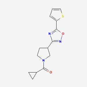 molecular formula C14H15N3O2S B2867161 Cyclopropyl(3-(5-(thiophen-2-yl)-1,2,4-oxadiazol-3-yl)pyrrolidin-1-yl)methanone CAS No. 2034553-94-9