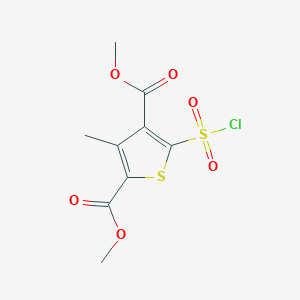 molecular formula C9H9ClO6S2 B2867197 2,4-二甲基-5-(氯磺酰基)-3-甲基噻吩-2,4-二羧酸酯 CAS No. 750611-26-8