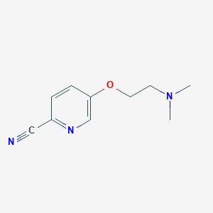 molecular formula C10H13N3O B2868037 5-[2-(二甲氨基)乙氧基]吡啶-2-腈 CAS No. 1550471-29-8