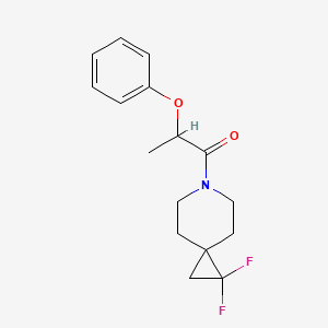 molecular formula C16H19F2NO2 B2868150 1-{1,1-二氟-6-氮杂螺[2.5]辛-6-基}-2-苯氧基丙-1-酮 CAS No. 2097915-70-1