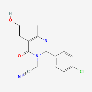 molecular formula C15H14ClN3O2 B2868193 2-(2-(4-氯苯基)-5-(2-羟乙基)-4-甲基-6-氧代嘧啶-1(6H)-基)乙腈 CAS No. 2320681-14-7