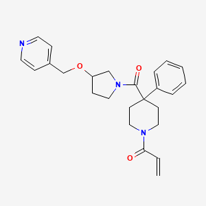 molecular formula C25H29N3O3 B2868453 1-[4-Phenyl-4-[3-(pyridin-4-ylmethoxy)pyrrolidine-1-carbonyl]piperidin-1-yl]prop-2-en-1-one CAS No. 2361748-61-8
