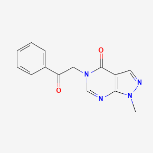 molecular formula C14H12N4O2 B2868888 1-甲基-5-(2-氧代-2-苯乙基)-1,5-二氢-4H-吡唑并[3,4-d]嘧啶-4-酮 CAS No. 866843-47-2