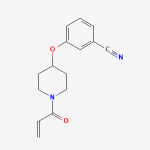 molecular formula C15H16N2O2 B2869254 3-(1-Prop-2-enoylpiperidin-4-yl)oxybenzonitrile CAS No. 2411253-65-9