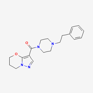 molecular formula C19H24N4O2 B2869627 (6,7-dihydro-5H-pyrazolo[5,1-b][1,3]oxazin-3-yl)(4-phenethylpiperazin-1-yl)methanone CAS No. 1421443-34-6