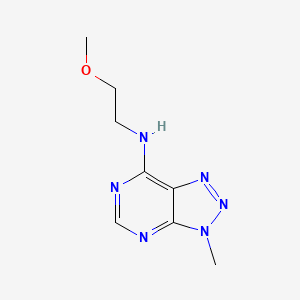 molecular formula C8H12N6O B2869800 N-(2-甲氧基乙基)-3-甲基三唑并[4,5-d]嘧啶-7-胺 CAS No. 946354-32-1