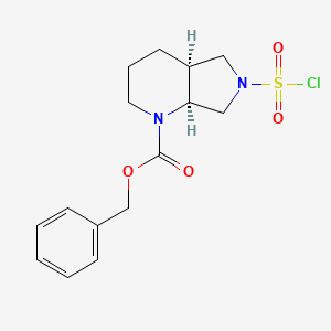 molecular formula C15H19ClN2O4S B2869815 Benzyl (4aS,7aS)-6-chlorosulfonyl-3,4,4a,5,7,7a-hexahydro-2H-pyrrolo[3,4-b]pyridine-1-carboxylate CAS No. 2247088-18-0