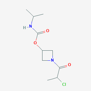 [1-(2-Chloropropanoyl)azetidin-3-yl] N-propan-2-ylcarbamate