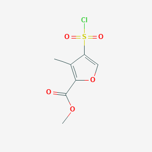 molecular formula C7H7ClO5S B2871490 Methyl 4-(chlorosulfonyl)-3-methylfuran-2-carboxylate CAS No. 1540919-32-1
