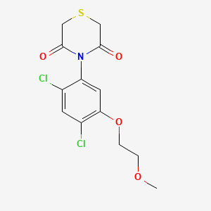 molecular formula C13H13Cl2NO4S B2872187 4-[2,4-二氯-5-(2-甲氧基乙氧基)苯基]-3,5-硫代吗啉二酮 CAS No. 339015-07-5
