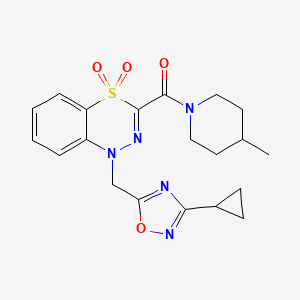 molecular formula C20H23N5O4S B2873287 1-[(3-环丙基-1,2,4-恶二唑-5-基)甲基]-3-[(4-甲基哌啶基)羰基]-4lambda~6~,1,2-苯并噻二嗪-4,4(1H)-二酮 CAS No. 1251630-46-2