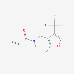B2875359 N-[[2-Methyl-4-(trifluoromethyl)furan-3-yl]methyl]prop-2-enamide CAS No. 2361656-95-1