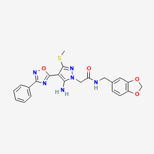 molecular formula C22H20N6O4S B2877163 2-(5-氨基-3-(甲硫基)-4-(3-苯基-1,2,4-恶二唑-5-基)-1H-吡唑-1-基)-N-(苯并[d][1,3]二氧杂环-5-基甲基)乙酰胺 CAS No. 1020502-53-7