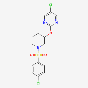 molecular formula C15H15Cl2N3O3S B2878500 5-Chloro-2-((1-((4-chlorophenyl)sulfonyl)piperidin-3-yl)oxy)pyrimidine CAS No. 2034579-91-2