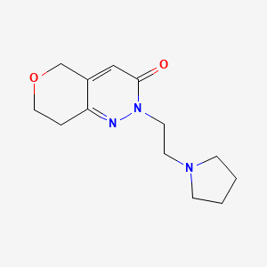 molecular formula C13H19N3O2 B2878669 2-[2-(pyrrolidin-1-yl)ethyl]-2H,3H,5H,7H,8H-pyrano[4,3-c]pyridazin-3-one CAS No. 2189368-08-7