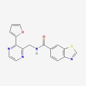 molecular formula C17H12N4O2S B2880138 N-((3-(furan-2-yl)pyrazin-2-yl)methyl)benzo[d]thiazole-6-carboxamide CAS No. 2034569-75-8