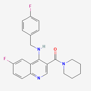 molecular formula C22H21F2N3O B2881047 (6-Fluoro-4-((4-fluorobenzyl)amino)quinolin-3-yl)(piperidin-1-yl)methanone CAS No. 1797727-38-8