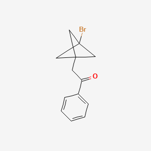molecular formula C13H13BrO B2882360 2-{3-Bromobicyclo[1.1.1]pentan-1-yl}-1-phenylethan-1-one CAS No. 2102408-90-0