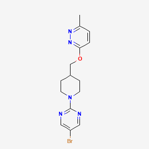 molecular formula C15H18BrN5O B2882808 3-[[1-(5-Bromopyrimidin-2-yl)piperidin-4-yl]methoxy]-6-methylpyridazine CAS No. 2320889-24-3