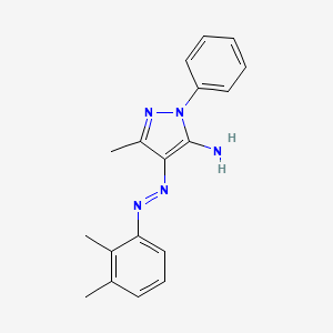 molecular formula C18H19N5 B2883145 N-[(E)-(5-imino-3-methyl-1-phenylpyrazol-4-ylidene)amino]-2,3-dimethylaniline CAS No. 1164558-40-0