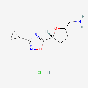 molecular formula C10H16ClN3O2 B2883827 [(2S,5R)-5-(3-Cyclopropyl-1,2,4-oxadiazol-5-yl)oxolan-2-yl]methanamine;hydrochloride CAS No. 2044705-38-4