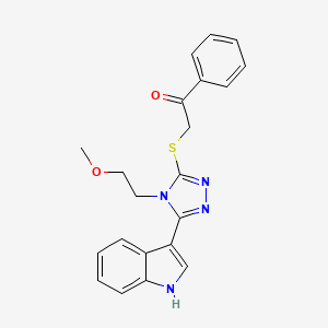 molecular formula C21H20N4O2S B2886679 2-((5-(1H-吲哚-3-基)-4-(2-甲氧基乙基)-4H-1,2,4-三唑-3-基)硫代)-1-苯基乙酮 CAS No. 852145-33-6