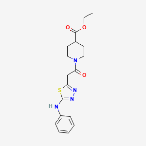 molecular formula C18H22N4O3S B2888472 1-(2-(5-(苯基氨基)-1,3,4-噻二唑-2-基)乙酰)哌啶-4-甲酸乙酯 CAS No. 1286733-36-5