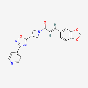 molecular formula C20H16N4O4 B2888720 (E)-3-(苯并[d][1,3]二氧杂环-5-基)-1-(3-(3-(吡啶-4-基)-1,2,4-恶二唑-5-基)氮杂环-1-基)丙-2-烯-1-酮 CAS No. 1251711-86-0