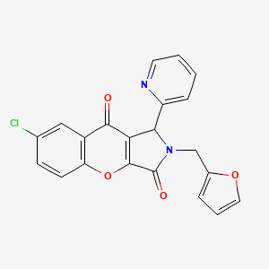 molecular formula C21H13ClN2O4 B2888879 7-Chloro-2-(furan-2-ylmethyl)-1-(pyridin-2-yl)-1,2-dihydrochromeno[2,3-c]pyrrole-3,9-dione CAS No. 874462-93-8