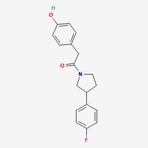 molecular formula C18H18FNO2 B2891586 1-(3-(4-氟苯基)吡咯烷-1-基)-2-(4-羟基苯基)乙酮 CAS No. 2034571-40-7