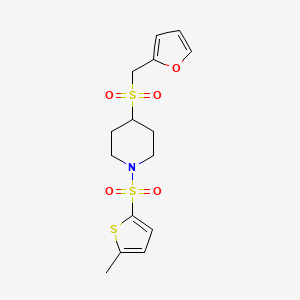 molecular formula C15H19NO5S3 B2892706 4-((呋喃-2-基甲基)磺酰基)-1-((5-甲硫代苯-2-基)磺酰基)哌啶 CAS No. 1448057-02-0
