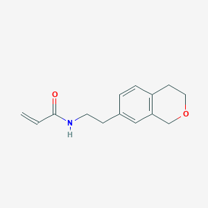molecular formula C14H17NO2 B2893271 N-[2-(3,4-Dihydro-1H-isochromen-7-yl)ethyl]prop-2-enamide CAS No. 2361657-54-5