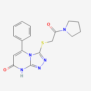 molecular formula C17H17N5O2S B2893436 3-((2-oxo-2-(pyrrolidin-1-yl)ethyl)thio)-5-phenyl-[1,2,4]triazolo[4,3-a]pyrimidin-7(8H)-one CAS No. 894994-92-4