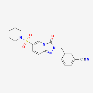molecular formula C19H19N5O3S B2893453 3-{[3-oxo-6-(piperidin-1-ylsulfonyl)[1,2,4]triazolo[4,3-a]pyridin-2(3H)-yl]methyl}benzonitrile CAS No. 1251704-89-8