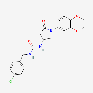 molecular formula C20H20ClN3O4 B2893651 1-(4-Chlorobenzyl)-3-(1-(2,3-dihydrobenzo[b][1,4]dioxin-6-yl)-5-oxopyrrolidin-3-yl)urea CAS No. 891112-62-2