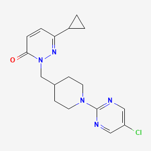 2-{[1-(5-Chloropyrimidin-2-yl)piperidin-4-yl]methyl}-6-cyclopropyl-2,3-dihydropyridazin-3-one