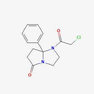 molecular formula C14H15ClN2O2 B2893816 1-(2-Chloroacetyl)-7a-phenyl-2,3,6,7-tetrahydropyrrolo[1,2-a]imidazol-5-one CAS No. 2411309-13-0