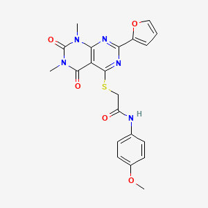 molecular formula C21H19N5O5S B2893855 2-((2-(furan-2-yl)-6,8-dimethyl-5,7-dioxo-5,6,7,8-tetrahydropyrimido[4,5-d]pyrimidin-4-yl)thio)-N-(4-methoxyphenyl)acetamide CAS No. 847190-98-1