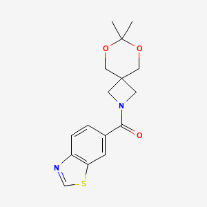 molecular formula C16H18N2O3S B2895429 苯并[d]噻唑-6-基(7,7-二甲基-6,8-二氧杂-2-氮杂螺[3.5]壬烷-2-基)甲酮 CAS No. 1396844-43-1