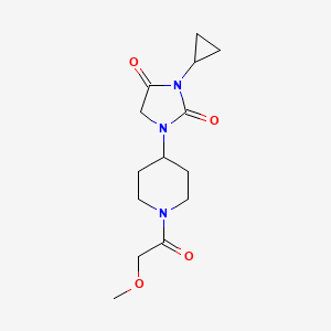 molecular formula C14H21N3O4 B2895800 3-Cyclopropyl-1-[1-(2-methoxyacetyl)piperidin-4-yl]imidazolidine-2,4-dione CAS No. 2097913-68-1