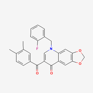 molecular formula C26H20FNO4 B2896077 7-(3,4-二甲基苯甲酰基)-5-[(2-氟苯基)甲基]-2H,5H,8H-[1,3]二氧杂环[4,5-g]喹啉-8-酮 CAS No. 904450-70-0