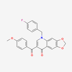 molecular formula C25H18FNO5 B2896581 5-[(4-氟苯基)甲基]-7-(4-甲氧基苯甲酰)-2H,5H,8H-[1,3]二氧杂环[4,5-g]喹啉-8-酮 CAS No. 902507-38-4