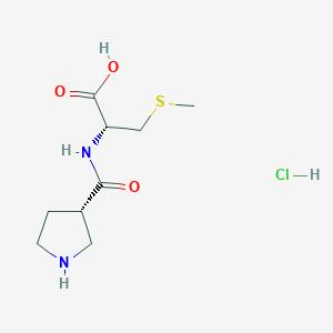 molecular formula C9H17ClN2O3S B2897386 (2R)-3-甲硫基-2-[[(3S)-吡咯烷-3-羰基]氨基]丙酸；盐酸盐 CAS No. 2567489-11-4