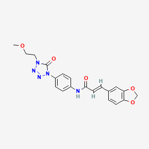 (E)-3-(benzo[d][1,3]dioxol-5-yl)-N-(4-(4-(2-methoxyethyl)-5-oxo-4,5-dihydro-1H-tetrazol-1-yl)phenyl)acrylamide