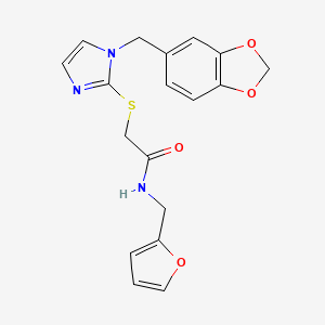 molecular formula C18H17N3O4S B2898177 2-[1-(1,3-苯并二氧杂环-5-基甲基)咪唑-2-基]硫代-N-(呋喃-2-基甲基)乙酰胺 CAS No. 869346-96-3