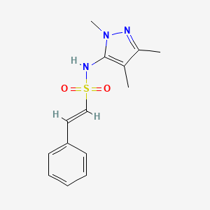 molecular formula C14H17N3O2S B2898201 (E)-2-苯基-N-(2,4,5-三甲基吡唑-3-基)乙烯磺酰胺 CAS No. 1385619-03-3