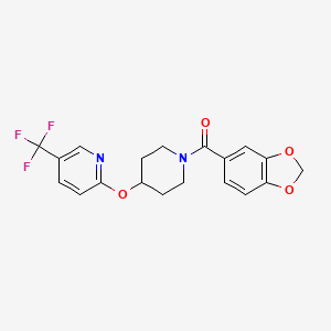 molecular formula C19H17F3N2O4 B2898740 Benzo[d][1,3]dioxol-5-yl(4-((5-(trifluoromethyl)pyridin-2-yl)oxy)piperidin-1-yl)methanone CAS No. 1421451-40-2